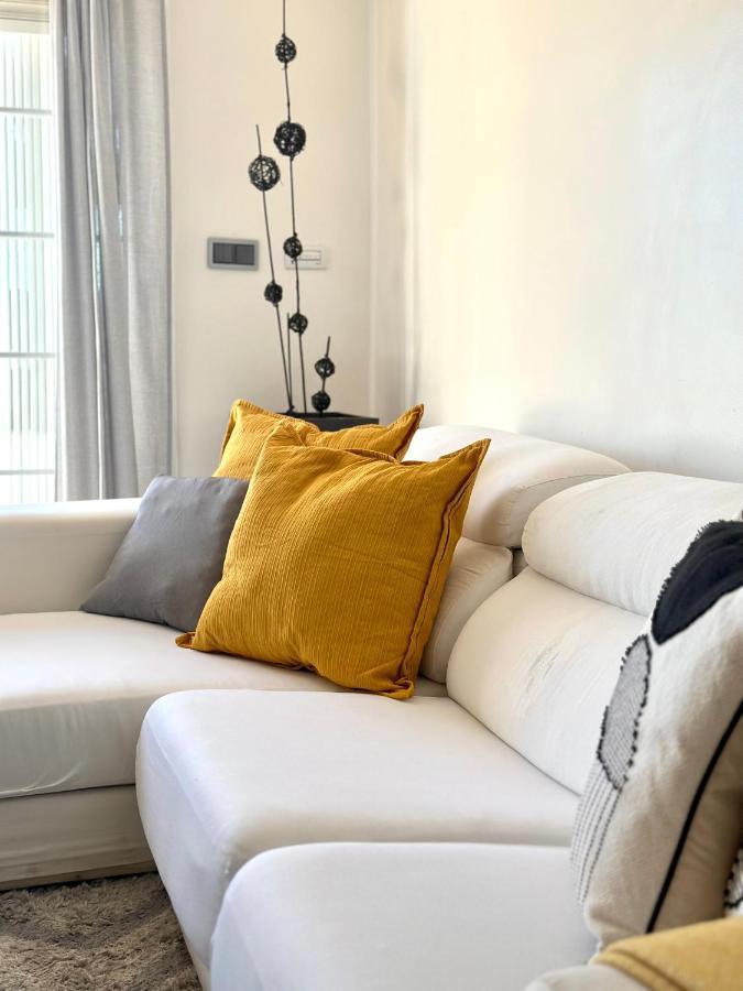 Moderno Apartamento Con Preciosas Vistas Al Mar En Urbanizacion Con Piscina - Rio Real 11 2G Marbella Exterior foto